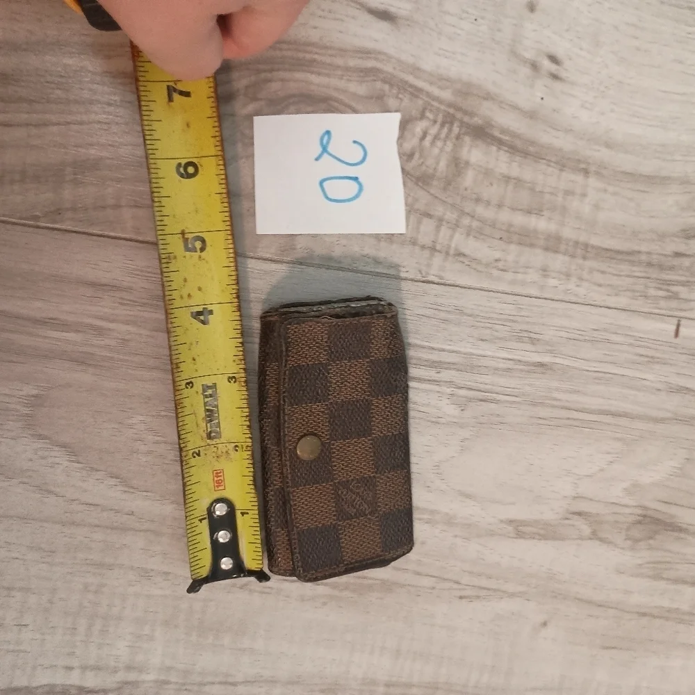 louis vuitton damier eben key card holder